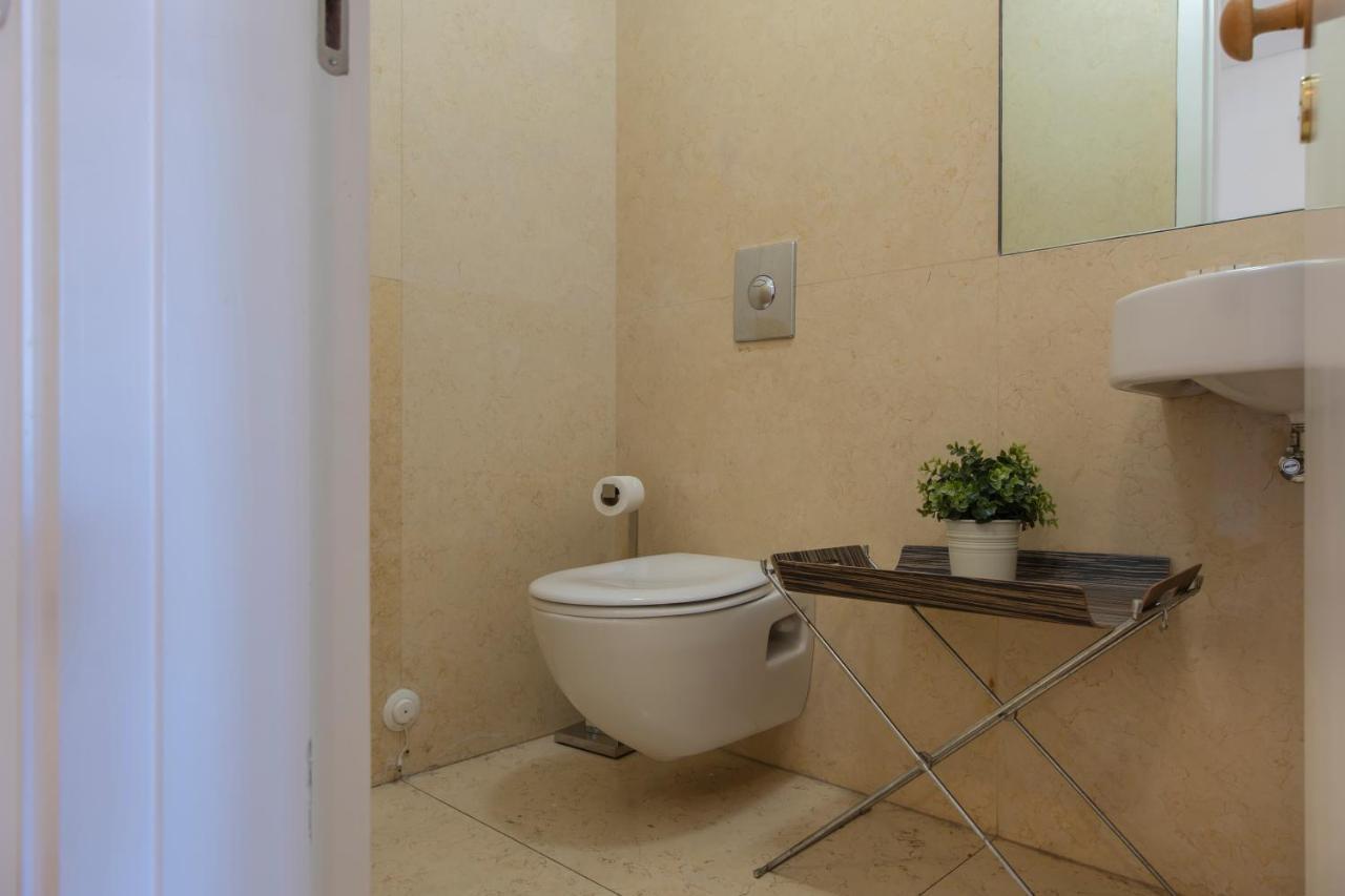 Downtown Apartment Santa Justa Lissabon Exterior foto