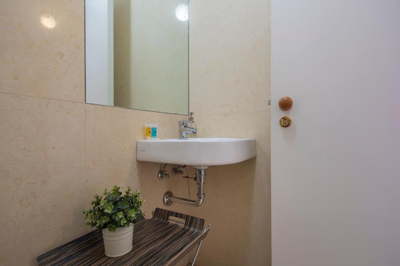 Downtown Apartment Santa Justa Lissabon Exterior foto